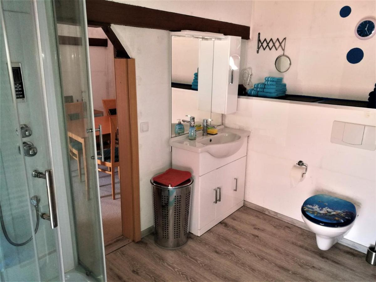 Familienfreundliches Ferienhaus mit 3 Schlafzimmern Oldisleben Exterior foto