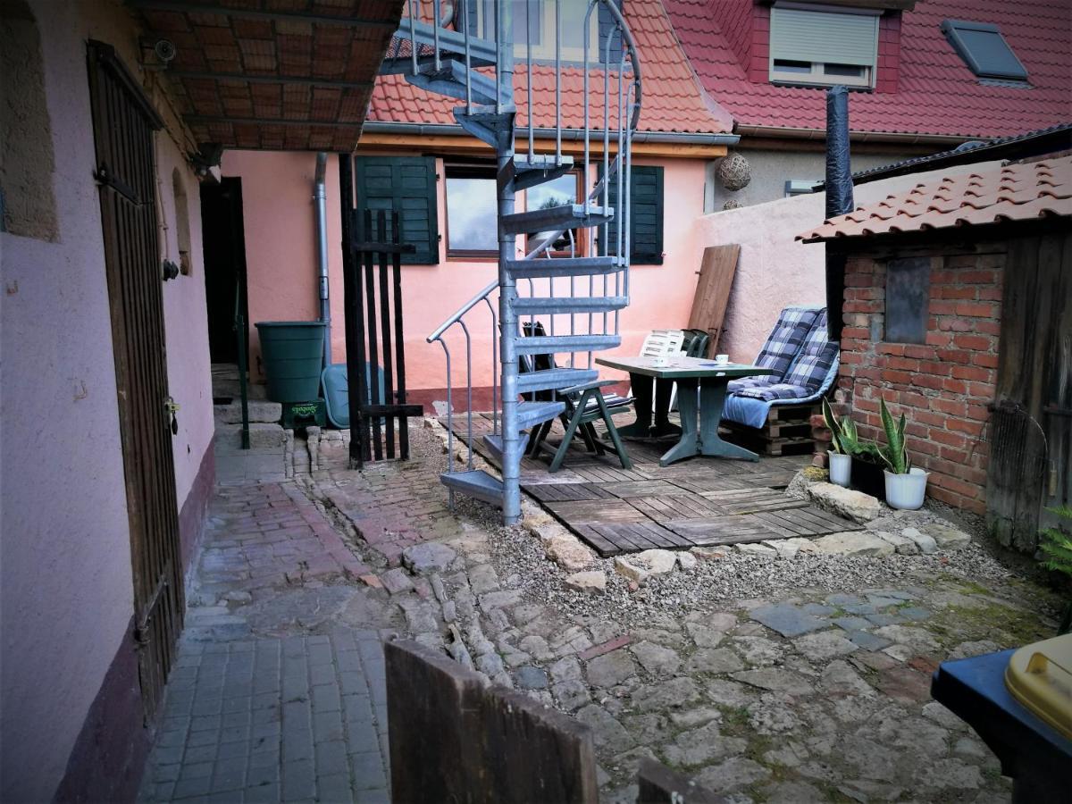 Familienfreundliches Ferienhaus mit 3 Schlafzimmern Oldisleben Exterior foto